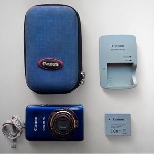 Fully functional Canon Blue IXUS 115 HS Camera Set + Battery / Case / Charger